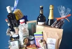 Food Hampers to Cocktail Delivery: Support bars and restaurants from the comfort of your kitchen