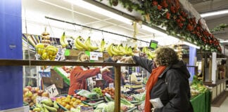 Helen Mary Jones supports Small Business Saturday