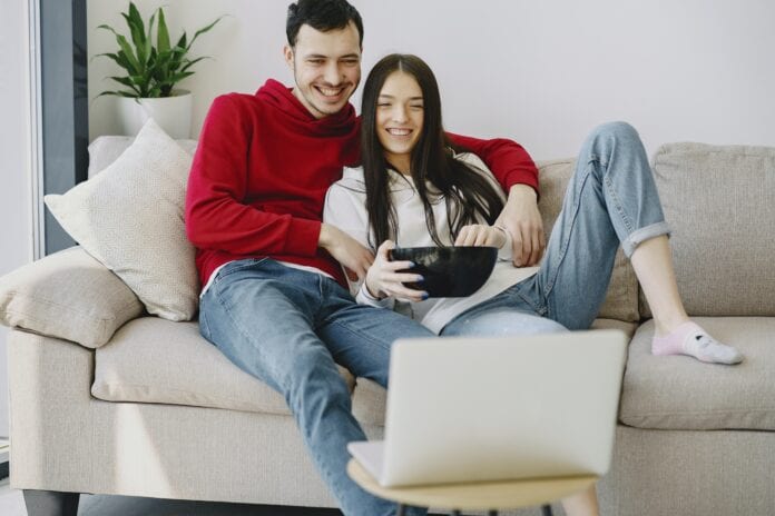 Couple watching film (3)