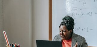 5 Tech Troubleshooting Tips for Online Teaching