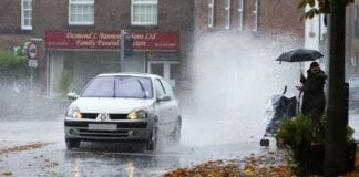 More than one in four Welsh drivers have deliberately splashed a pedestrian on the pavement