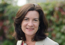First Minister Loses Seat