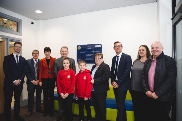 Agoriad-Ysgol-Y-Castell-Opening-min-scaled-1