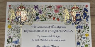 “Anrhydedd a Braint” y Prif Weithredwr Dros Dro yn cynrychioli St John Ambulance Cymru yng Nghoroni’r Brenin Charles III