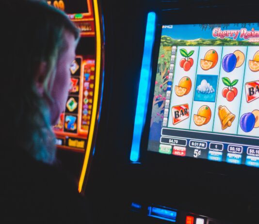 Cardiff- based IE Hub and GamCare join forces to tackle gambling-related debt