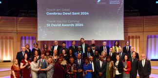 Bachgen dewr yn ei arddegau o Gymru a achubodd fywyd rhywun arall ymhlith enillwyr ‘gwirioneddol ysbrydoledig’ Gwobrau Dewi Sant 2024