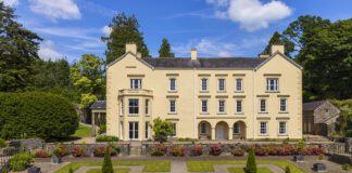 Aberglasney launch competition for children to design a celebratory 25th birthday card