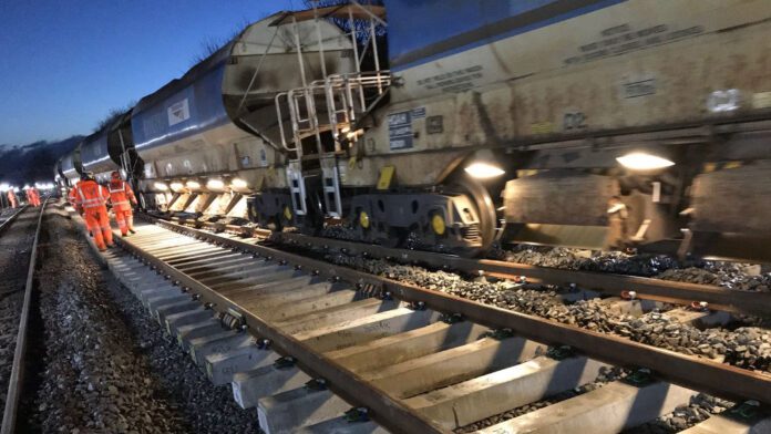 Stock picture of track renewal -4_cropped