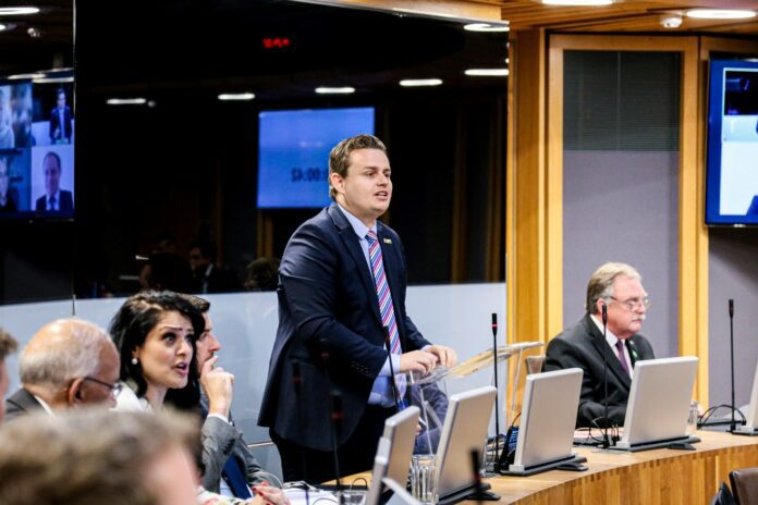 TG - Senedd Chamber