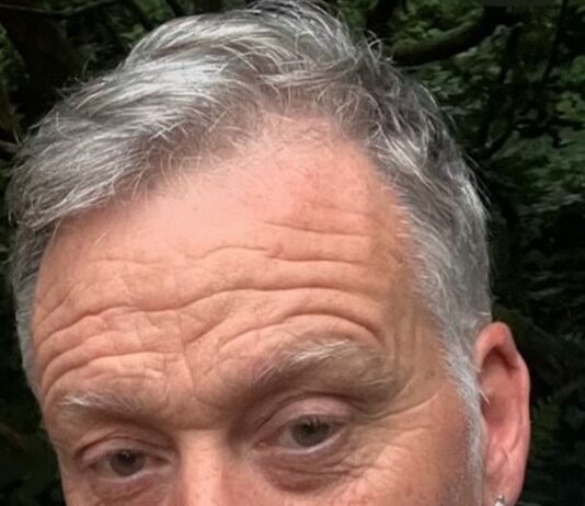 Appeal for information on Mark Kinson who is still missing.