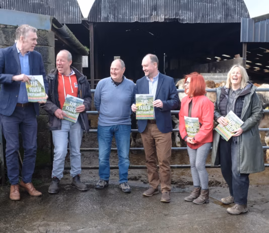 Plaid Cymru Candidates In Sir Gaerfyrddin Discuss Policy With Agricultural Union