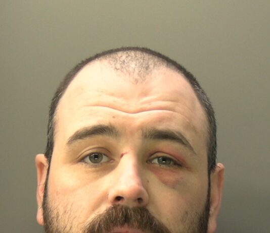 Two men from Rhondda jailed for £1,000 robbery